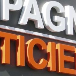 Lettres-PVC-30mm-Le-Comptoir-des-Opticiens