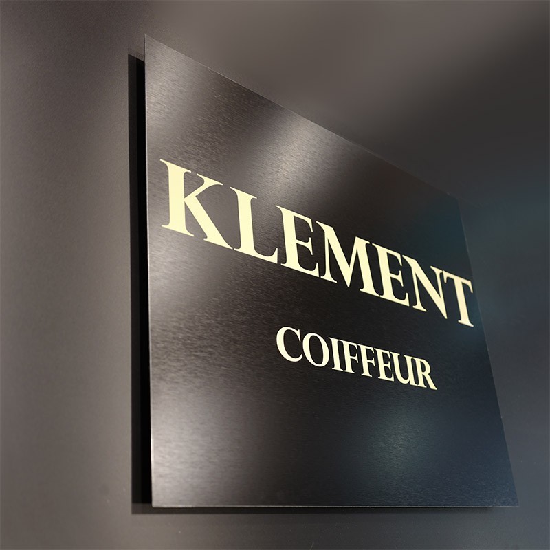 Plaque Alu brossé noir Klement Coiffure